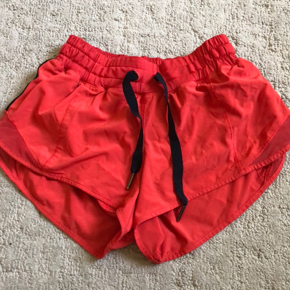 size 2 lulu running shorts